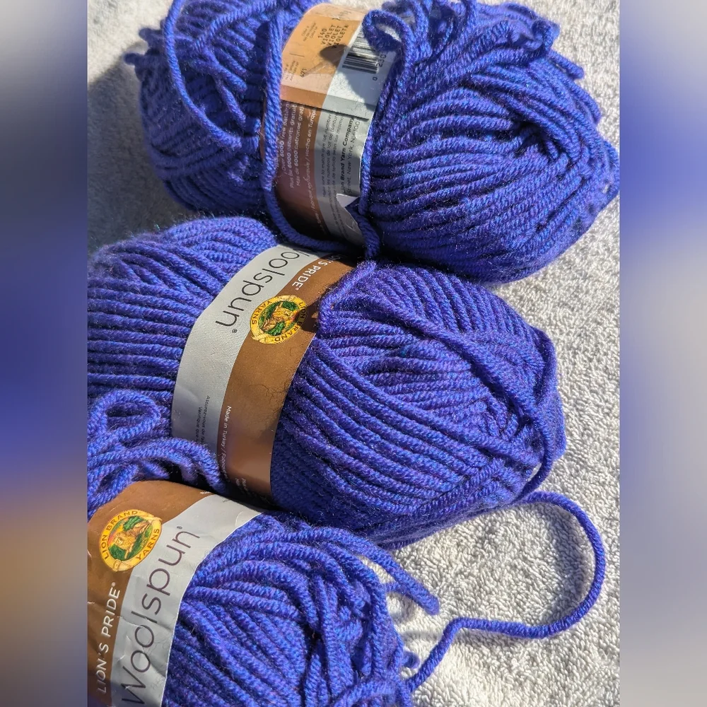 Lion Brand Woolspun Yarn in Orchid ,Purple Blue Blend, 4 New Vintage Skiens - Picture 3 of 10